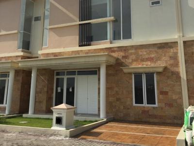 Dijual Villa komplek Cemara Kuta