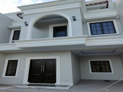 Rumah Classic Modern di Jagakarsa