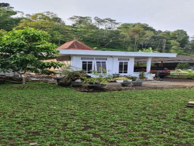 Villa Tawangmangu berikut perkebunan & Peternakan