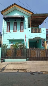 Dijual rumah cantik 2 lantai di Pondok Surya Mandala Bekasi Selatan