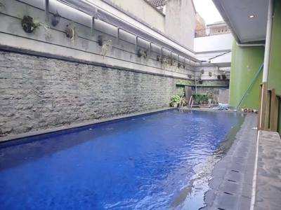 Dijual Rumah dgn kolam renang di Jakasampurna Galaxy, Bekasi