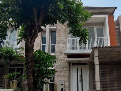 Palm Summarecon Bekasi Rumah Lebar 7 Renov Cantik Kamar Besar Siap Huni Dekat Pool Dan Pos Security