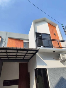 Rumah 2 Lantai Full furnished Di Pondok Rajeg