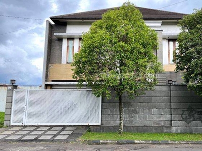 Rumah Bagus 2 Lantai Turun Harga di Batununggal Kota Bandung
