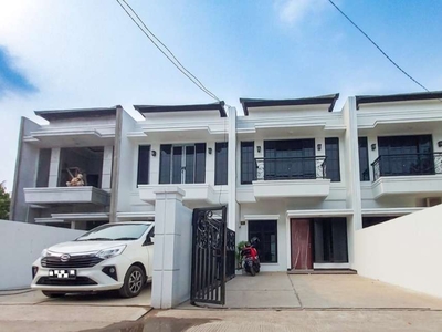 Rumah Elegan 2 Lt Ready Stock Dekat Premiere Estate, di Jatiasih