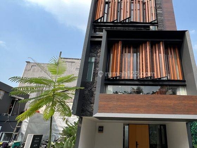 Rumah Modern 2 Lantai di Mampang Prapatan Jakarta Selatan