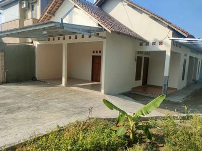 RUMAH BARU MASI GRISS BERGARASI BERBAH