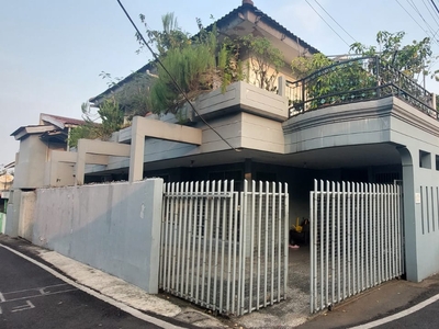 Dijual Rumah Pesanggrahan Jakarta Selatan,Siap huni,rumah luas.