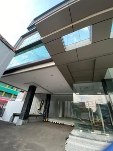 Gedung Kantor Brand New di Area Mampang Jakarta Selatan