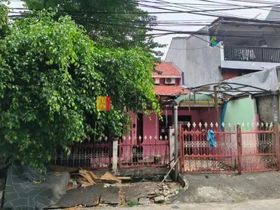 Rumah Siap Huni di BCS Kelapa Gading Lokasi Strategis