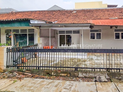 Dijual Dijual Rumah Klasik Danau Bratan Bendungan Hilir 1 Lantai