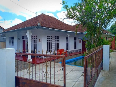 Dijual rumah,, tanah, mata air cocok untuk villa atau dibuat kavling