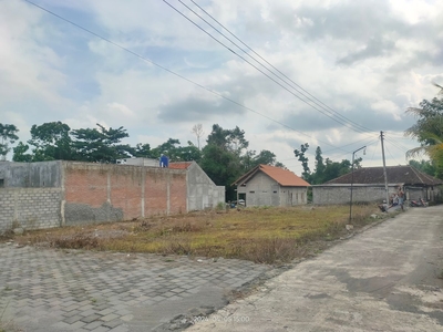 Tanah Jogja Sleman dekat EXIT TOL KALASAN, RS Mitra medika SIAP BANGUN