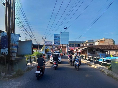 Barat Stadion Maguwo Jogja, Tanah Dalam Perumahan