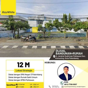 Di Jual Bangunan+Rumah di Jl. Jend Sudirman Pahlwan