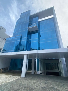 Dijual Gedung Kantor Wahid Hasyim Jakarta Pusat 4 Lantai Luas 2500 m2