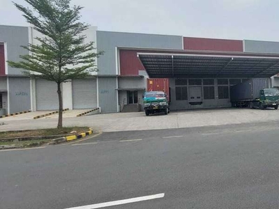 Disewakan Gudang Loading Dock Surya Cipta Karawang