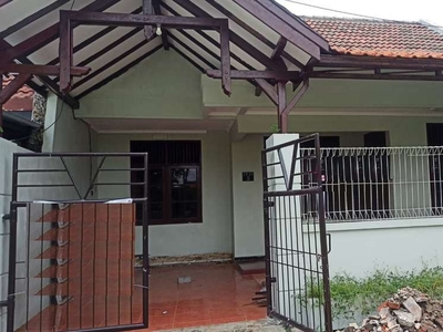 Disewakan Rumah 1,5 lantai di Sutorejo