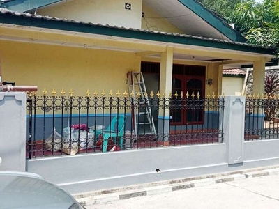 Rumah Secondary 2 Lt Bisa cash atau KPR di Jatiwaringin Bekasi