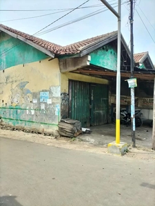 Kios Strategis Pinggir Jalan Raya Kaliabang Tengah Kota Bekasi