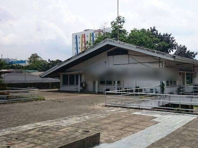 Rumah eks kantor zonasi C1, di Tebet