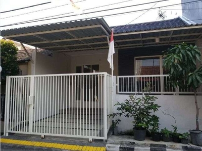 RUMAH SIAP HUNI DI MULYOSARI DEKAT PAKUWON CITY DAN ITS