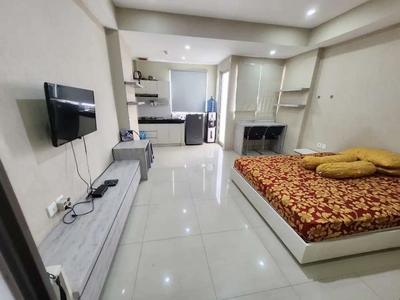 SEWA Studio Apartemen Sudirman Suites