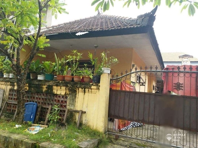 Tanah Dijual Berikut 2 Unit Bangunan Kosan, Denpasar Barat