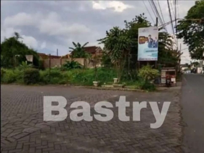 Tanah Pojok Hook Poros Jalan Raya Sucipto Blimbing Kota Malang
