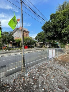 Tanah Tepi Jalan Jogokaryan, Depan Hotel Burza