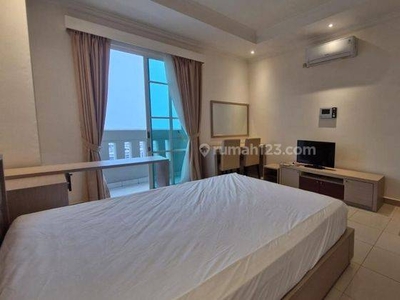 Di Apartemen Belleza Jl. Permata Hijau, Jakarta Selatan