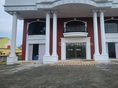 Dijual Gedung Ex Kantor Lokasi Strategis Di Jl. Soekarno Hatta Bergas