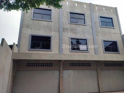 DISEWAKAN 3UNIT RUKO BARU 3LANTAI DI TENGAH KOTA BANDUNG