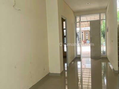 DISEWAKAN RUMAH UKURAN 8x18 Murah Siap Huni