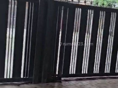 Rumah 2 lantai dekat club'hause banjar Wijaya Tangerang