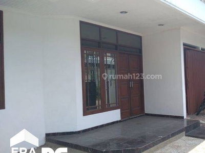 Rumah murah tengah kota Semarang dekat Upgris dekat simpang lima disewakan di Gendong Saluran Sarirejo Semarang tengah