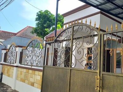 RUMAH TERAWAT SUASANA ASRI LEBAK INDAH DEKAT RAYA KENJERAN BRONGGALAN KALIJUDAN MERR UNAIR C