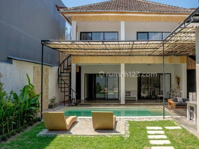 Villa For Rent berlokasi diSeminyak, Kuta, dkat Pantai Double Six