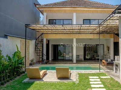 Villa For Rent di Seminyak,kuta,dekat Dengan Pantai Double Six