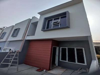 Rumah Baru Siap Huni 2 Lantai Dekat Mall Cijantung Harga Murah