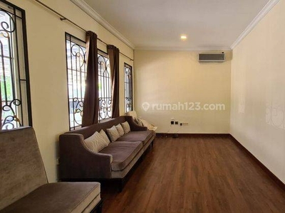 Di sewa rumah 2 lantai SHM dengan harga termurah full furnish