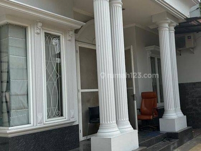 Di Sewakan Rumah Minimalis Modern di Pondok Indah