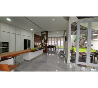 Jual Rumah Modern 3 Lantai 7KT 5KM Graha Famili Special Boulevard Area, Surabaya Barat - Surabaya Jawa Timur