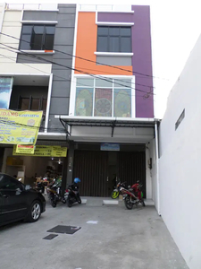 Ruko Bgs murah 3lt di Jl kalibaru barat, Bungur, Senen