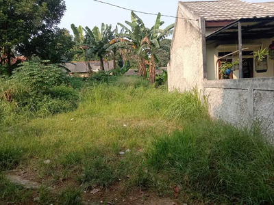 Tanah 100 m2 cocok unit rumah di Kalimulya Depok
