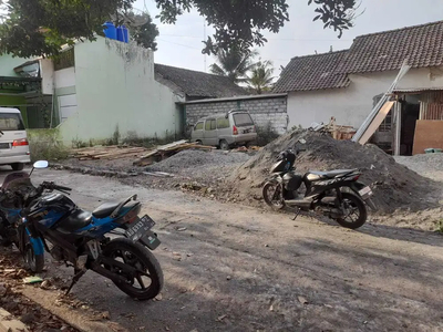 Tanah Lebar Depan 14m, Jogja Kaliurang Km.14, Dekat Kampus UII