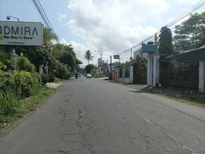 Tanah Pakem Sleman: View Sawah Lingkungan Asri