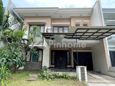 Disewakan Rumah Vbr Pakuwon Full Furnished Tinggal Bawa Koper di Villa Bukit Regency Pakuwon Rp150 Juta/tahun | Pinhome