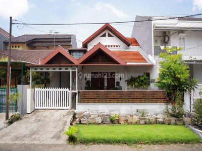 Dijual Rumah Luas Strategis di Rawalumbu Bekasi Siap Huni Harga Nego J11149