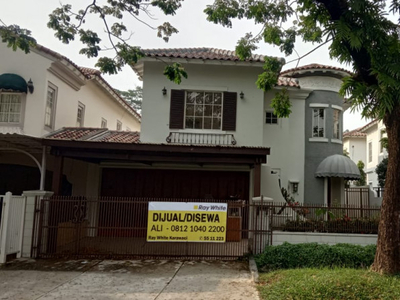 Dijual Dijual Rumah hunian, mewah, bagus lokasi strategis di daer